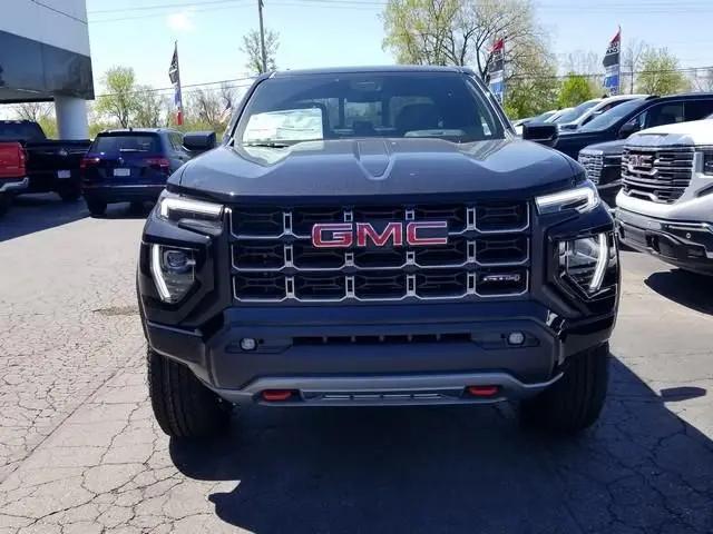 2026 GMC Canyon AT4, 4WD