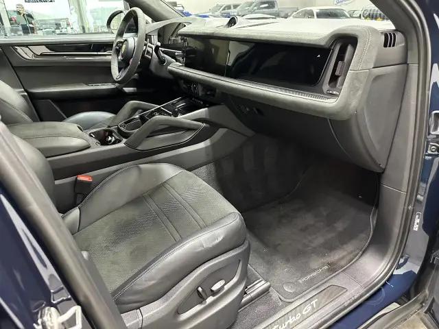 2024 Porsche Cayenne Turbo GT