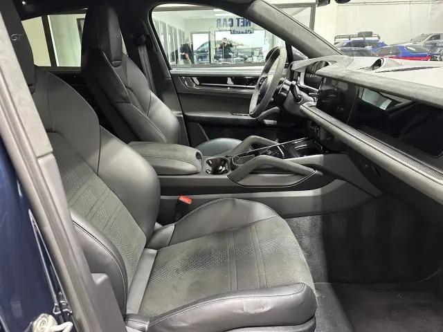 2024 Porsche Cayenne Turbo GT