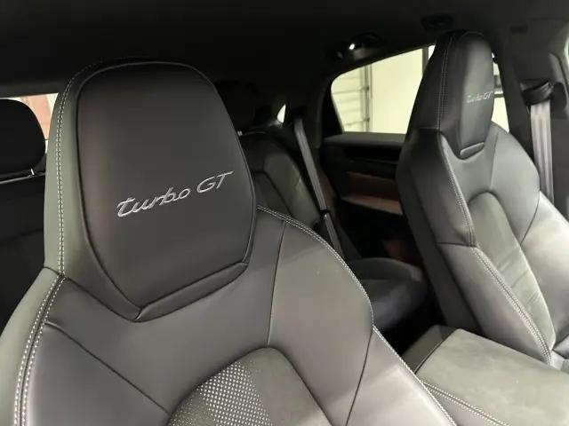 2024 Porsche Cayenne Turbo GT
