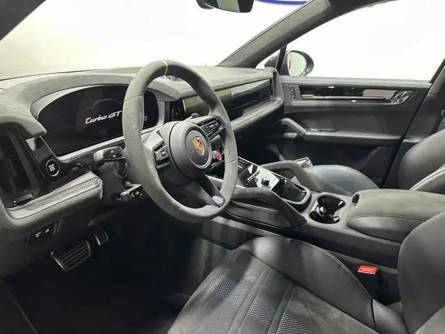 2024 Porsche Cayenne Turbo GT