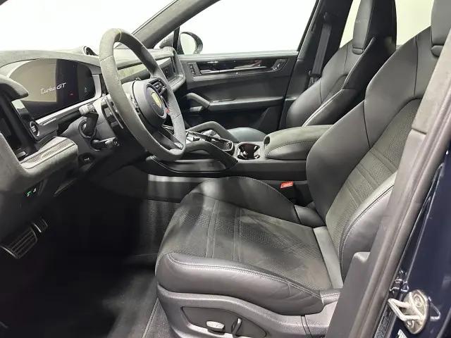 2024 Porsche Cayenne Turbo GT