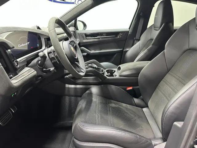 2024 Porsche Cayenne Turbo GT