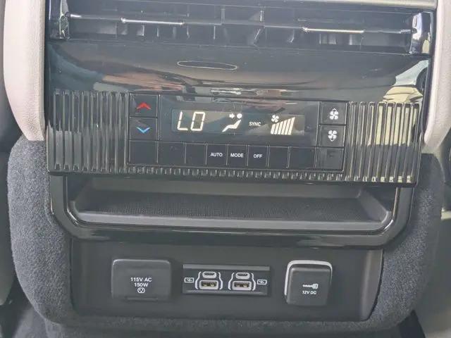 2026 Jeep Grand Wagoneer 4x4
