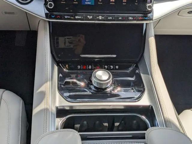 2026 Jeep Grand Wagoneer 4x4