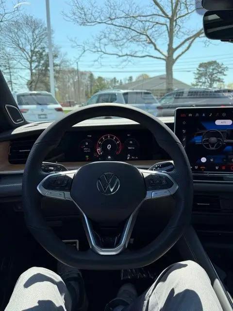 2026 Volkswagen Tiguan SEL R-Line Turbo