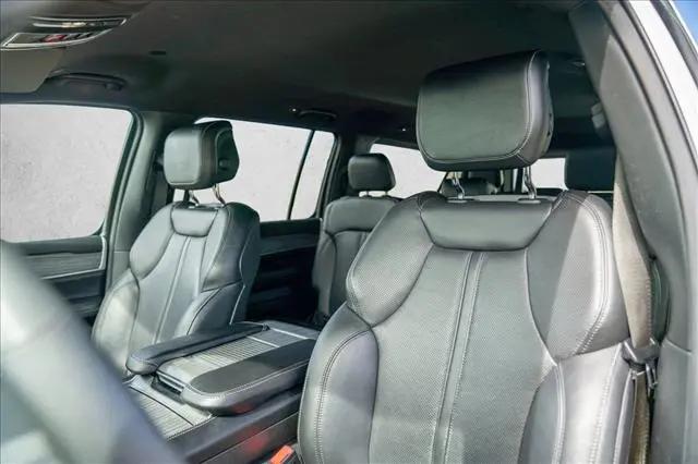 2023 Jeep Wagoneer Series III 4x4