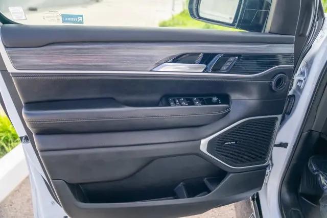 2023 Jeep Wagoneer Series III 4x4