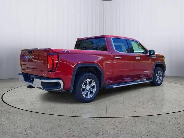 2022 GMC Sierra 1500 4WD Crew Cab Short Box SLT