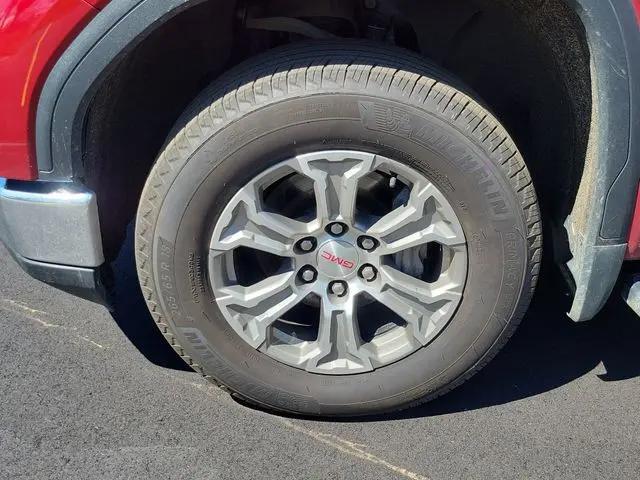 2022 GMC Sierra 1500 4WD Crew Cab Short Box SLT