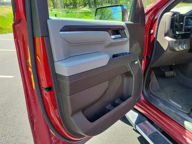 2022 GMC Sierra 1500 4WD Crew Cab Short Box SLT