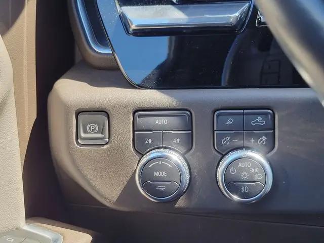 2022 GMC Sierra 1500 4WD Crew Cab Short Box SLT