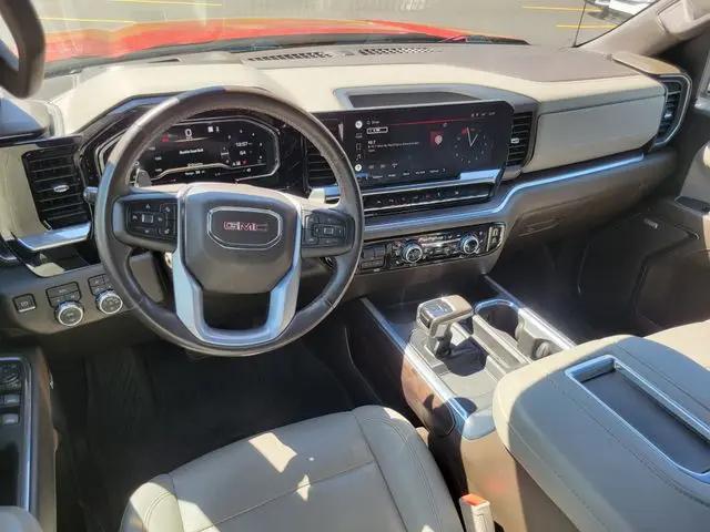 2022 GMC Sierra 1500 4WD Crew Cab Short Box SLT