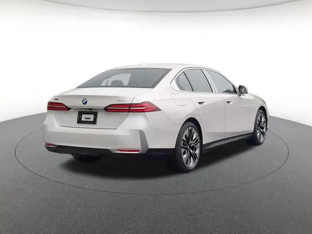 2027 BMW 5 Series 530i xDrive