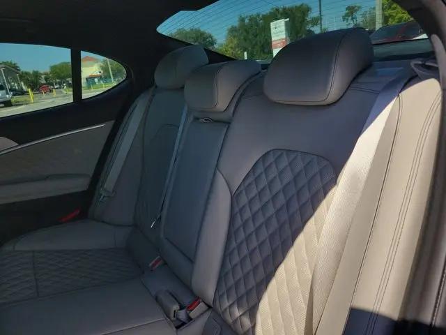 2023 Genesis G70 3.3T RWD