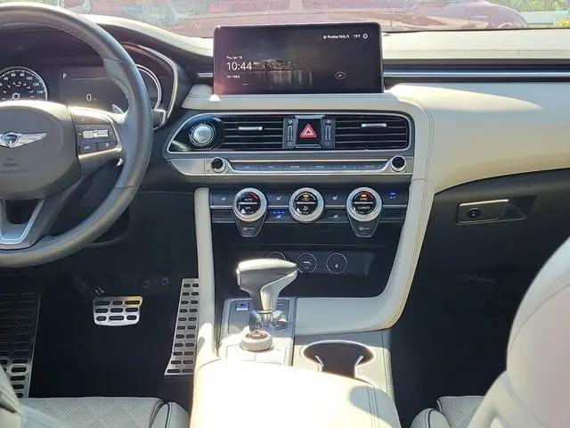 2023 Genesis G70 3.3T RWD