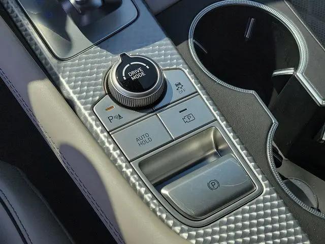 2023 Genesis G70 3.3T RWD