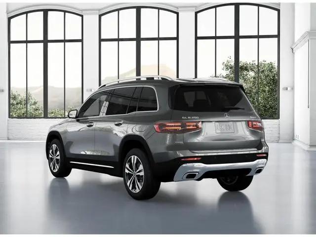2026 Mercedes-Benz GLB 4MATIC