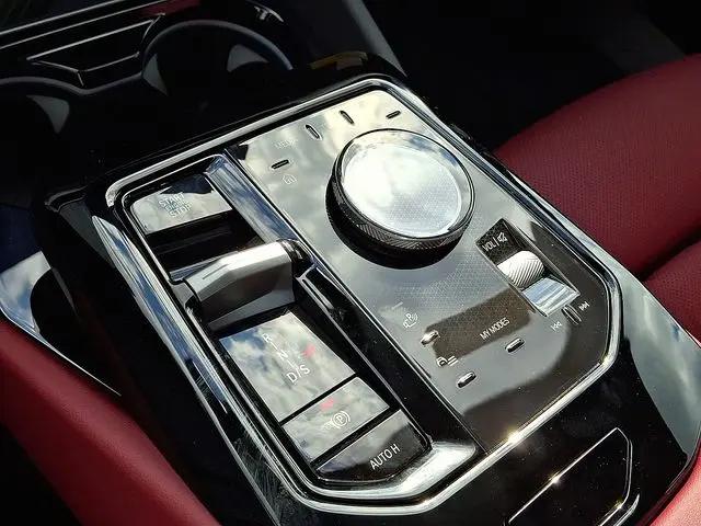 2027 BMW 5 Series 530i xDrive