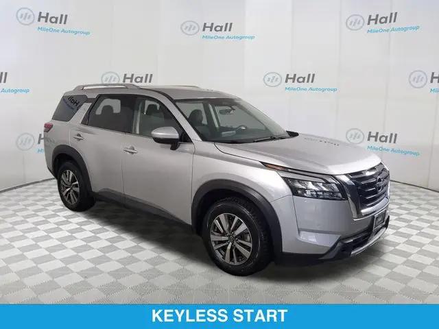2025 Nissan Pathfinder SL FWD