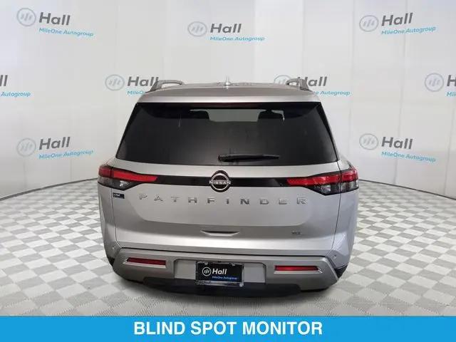 2025 Nissan Pathfinder SL FWD