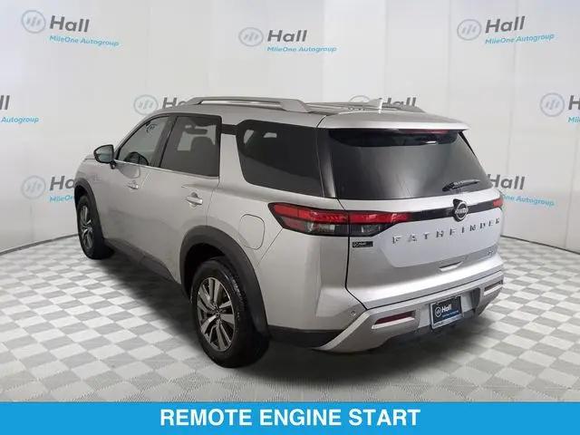 2025 Nissan Pathfinder SL FWD