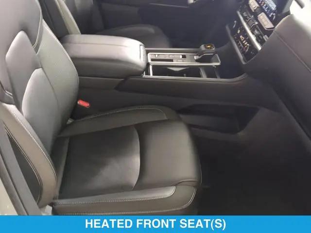2025 Nissan Pathfinder SL FWD