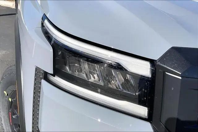 2026 Nissan Frontier Crew Cab PRO-X 4x2