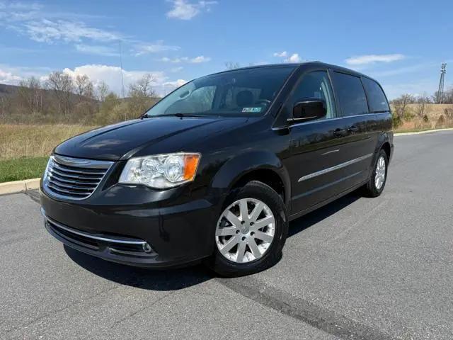 2015 Chrysler Town & Country Touring for sale in Wind Gap, PA