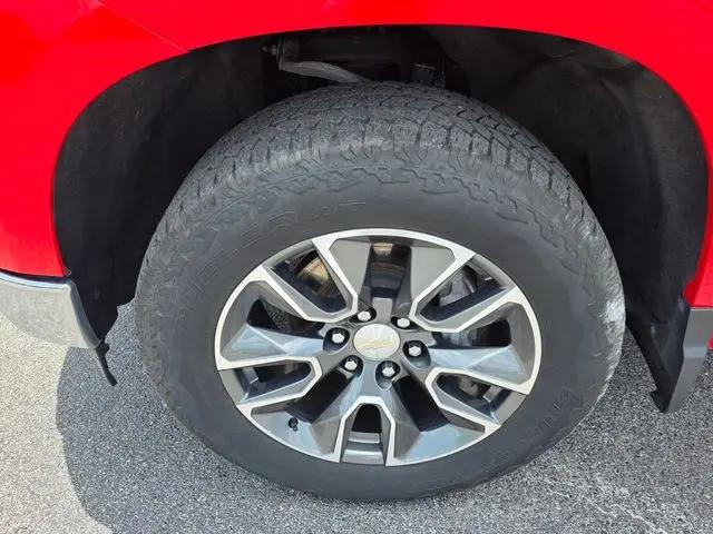 2023 Chevrolet Silverado 1500 4WD Crew Cab Short Bed LT with 2FL