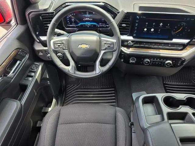 2023 Chevrolet Silverado 1500 4WD Crew Cab Short Bed LT with 2FL