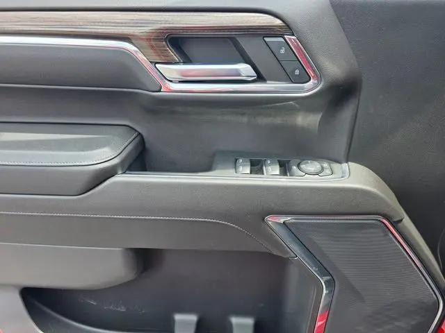 2023 Chevrolet Silverado 1500 4WD Crew Cab Short Bed LT with 2FL