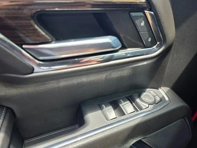 2023 Chevrolet Silverado 1500 4WD Crew Cab Short Bed LT with 2FL