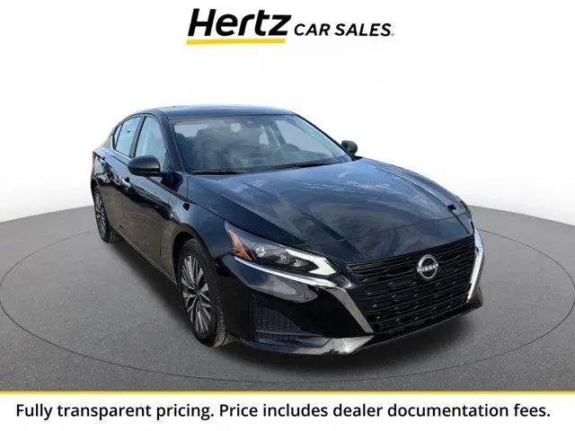 2025 Nissan Altima SV FWD for sale in Woodhaven, MI