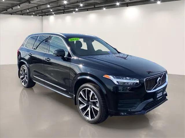 2022 Volvo XC90 T6 Momentum 7 Passenger for sale in Williamsville, NY