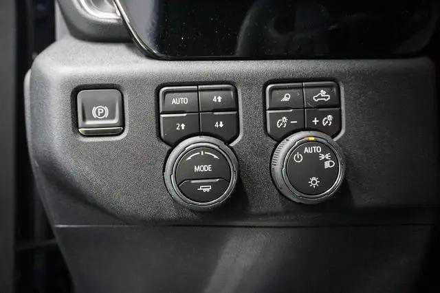 2026 Chevrolet Silverado 1500 4WD Crew Cab Standard Bed LT