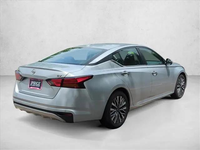2023 Nissan Altima SV FWD
