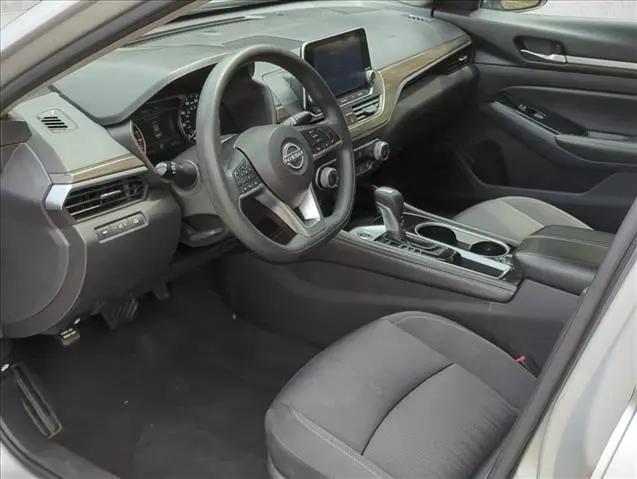 2023 Nissan Altima SV FWD