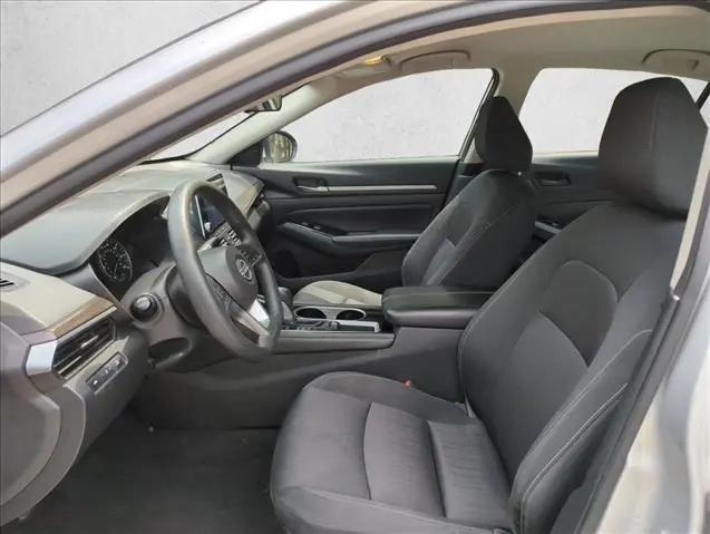 2023 Nissan Altima SV FWD