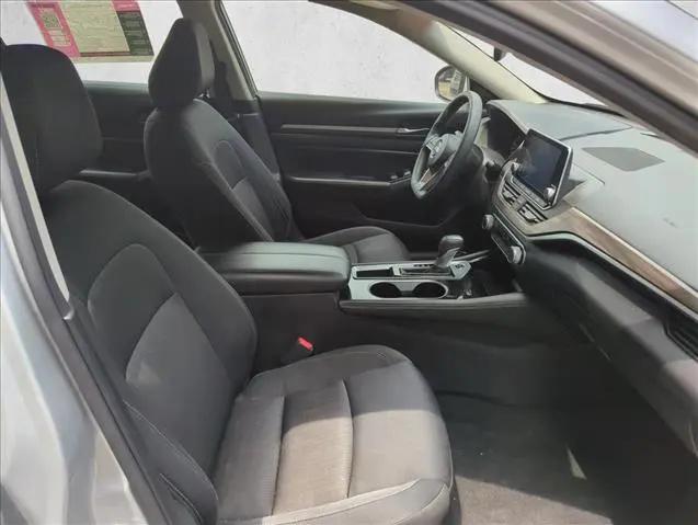 2023 Nissan Altima SV FWD