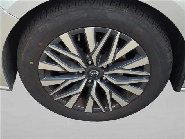 2023 Nissan Altima SV FWD