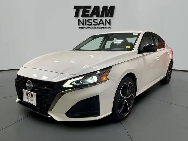 2025 Nissan Altima SR FWD