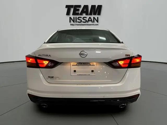 2025 Nissan Altima SR FWD