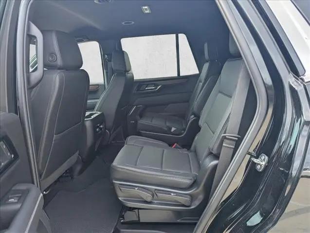 2025 GMC Yukon 4WD Denali