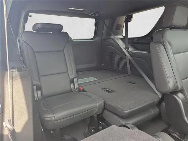 2025 GMC Yukon 4WD Denali