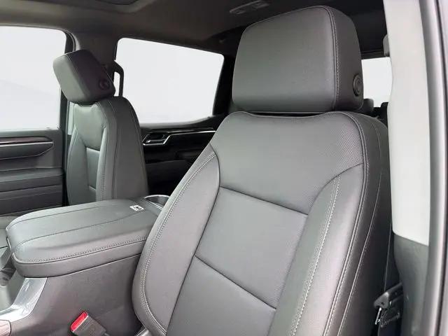 2026 Chevrolet Silverado 1500 4WD Crew Cab Short Bed LTZ