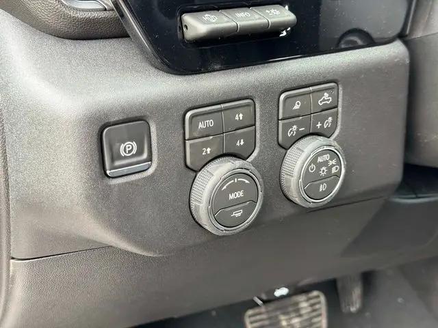 2026 Chevrolet Silverado 1500 4WD Crew Cab Short Bed LTZ