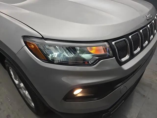 2022 Jeep Compass Latitude Lux 4x4