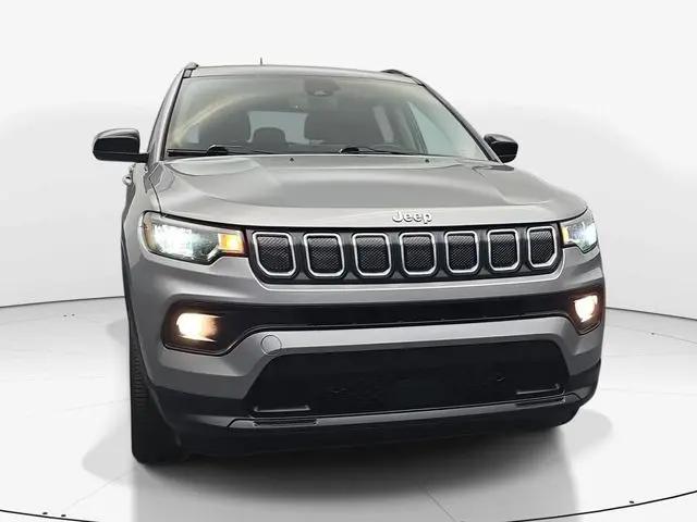 2022 Jeep Compass Latitude Lux 4x4
