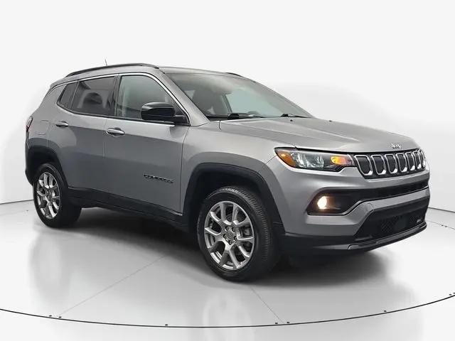 2022 Jeep Compass Latitude Lux 4x4